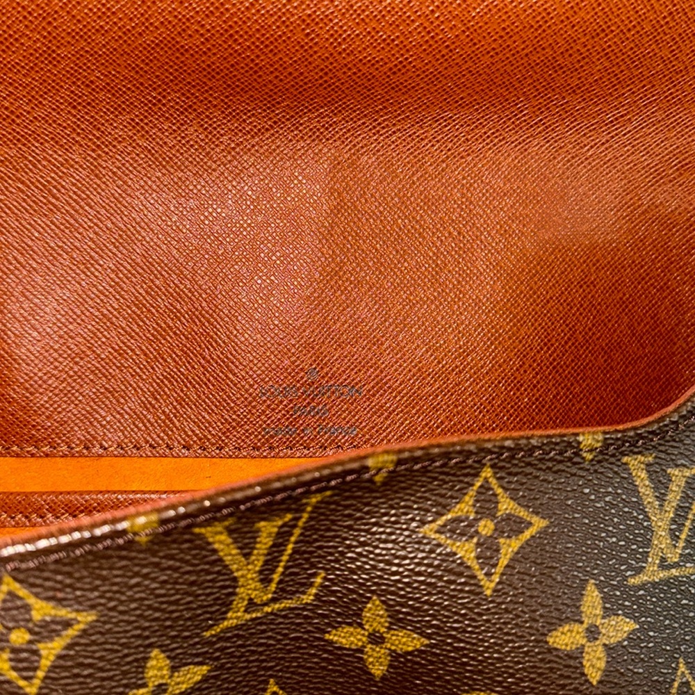 authentic LOUIS VUITTON
handbag🤎✨w/ dust bag ⚡️FLASH SALE! - Picture 7 of 14